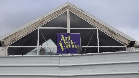 Lire la suite à propos de l’article Le maire annonce avec emphase réunir tous les acteurs concernés de la zone de 40 sous et la démolition du restaurant asiatique